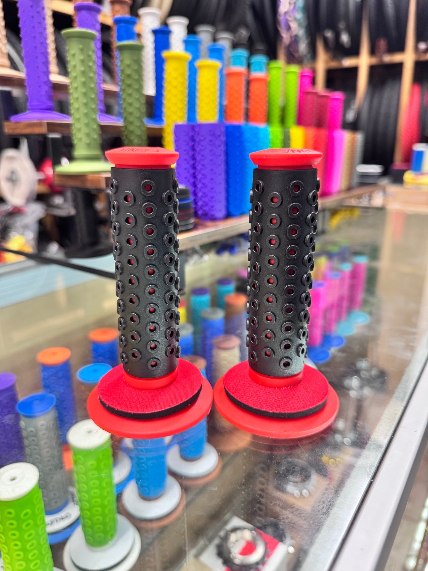 Frank’s Bicycles REPOP B1-B Grips RED/BLACK