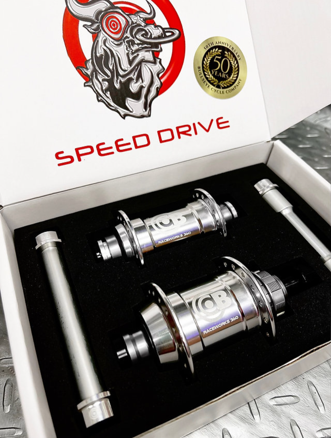 Bullseye race hubs
