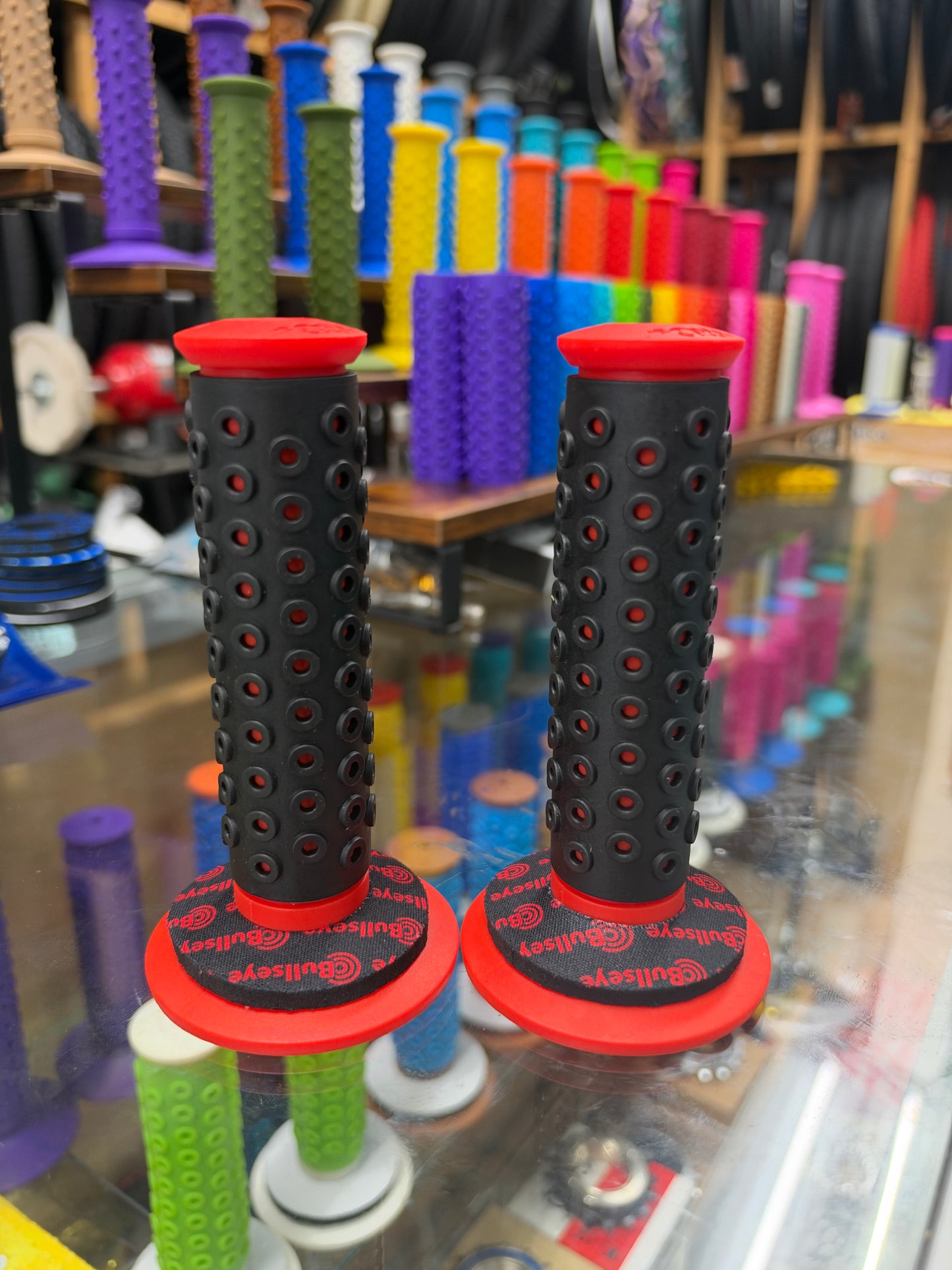 Frank’s Bicycles REPOP B1-B GRIPS RED/BLACK + NEW Bullseye Donuts
