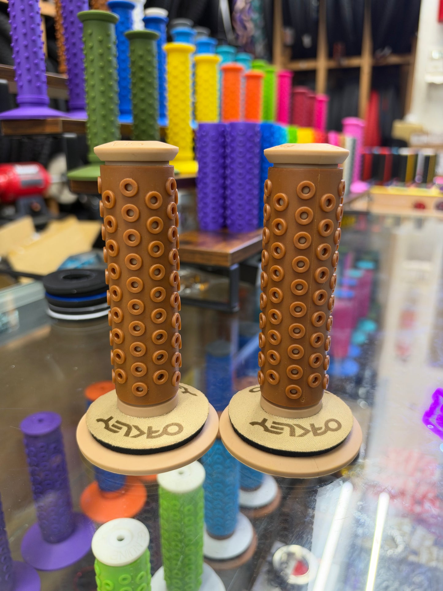 Frank’s Bicycles REPOP B1-B Grips TAN/BROWN + NEW Oakley Donuts *POPULAR*
